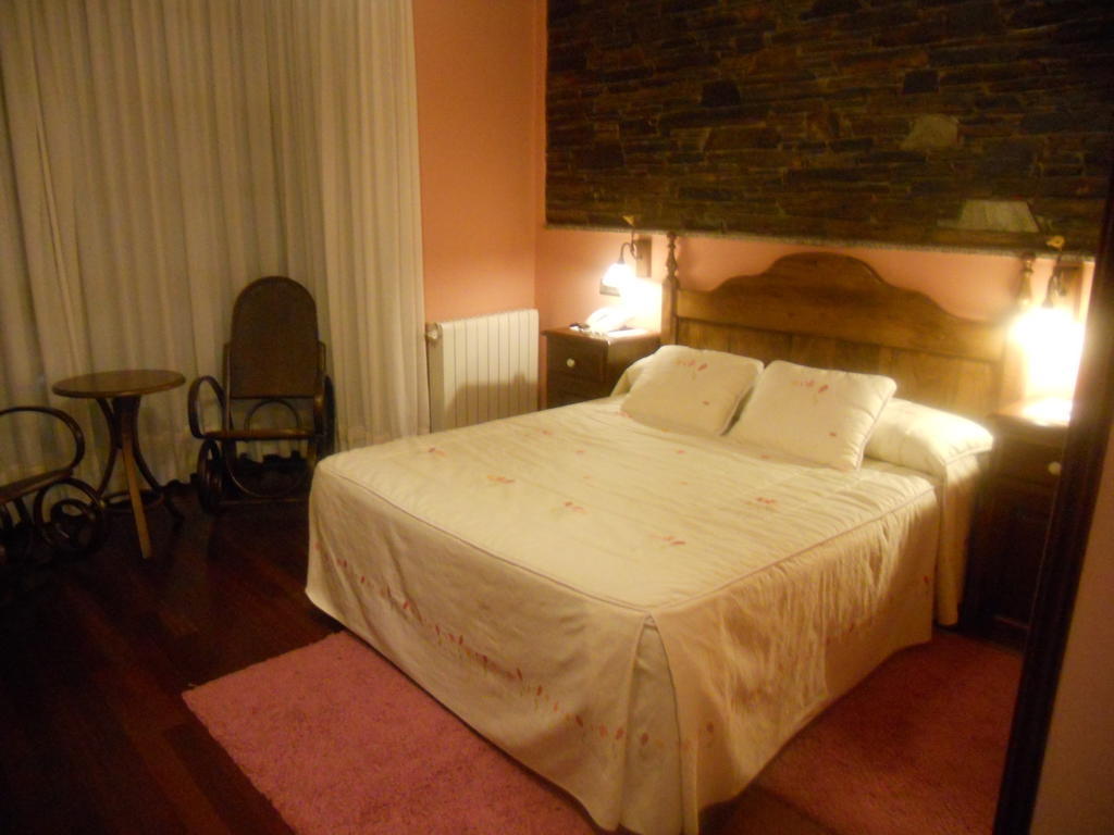 Hotel Taramundi Oda fotoğraf