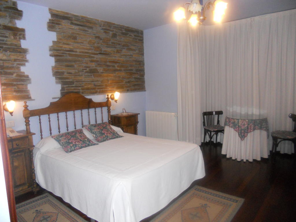 Hotel Taramundi Oda fotoğraf